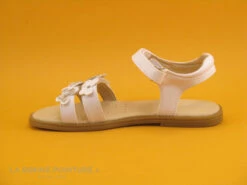 Geox J8235I KARLY Girl - White - Sandale Blanche -Skechery Boutique cd24607c73b9e66c561f35ea11d5d5ef img 0465.jpg 117961