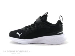 Puma SCORCH RUNNER PS 194783 Noir - Basket Enfant 10 Puma SCORCH RUNNER PS 194783 Noir - Basket Enfant -Skechery Boutique cd24607c73b9e66c561f35ea11d5d5ef img 7239.jpg 156136